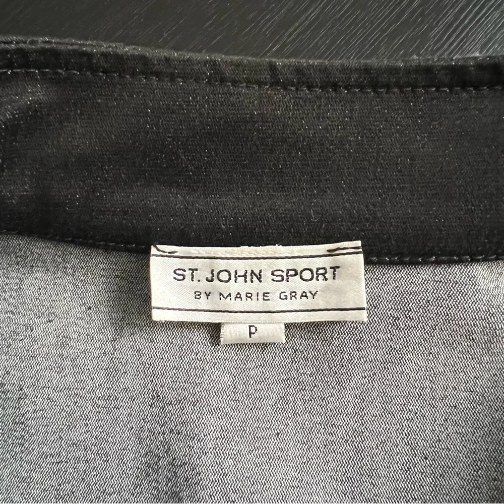 Women’s Vintage St. John Sport Black Denim 2 Piece Suit Jacket Trouser Pants 2 P - Picture 5 of 14